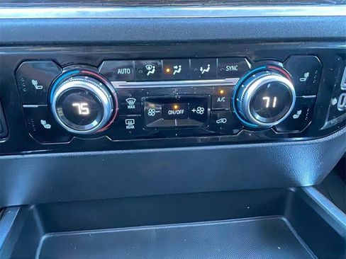 Used 2022 GMC Sierra 1500 Elevation w/ Elevation Premium Package image 25