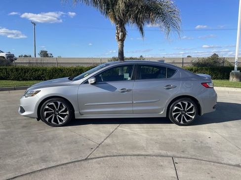 Used 2018 Acura ILX Special Edition image 5
