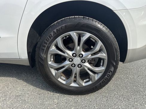 Used 2019 Buick Enclave Avenir w/ Avenir Technology Package image 33