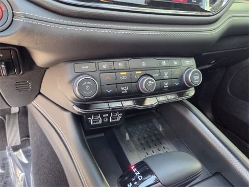 Used 2025 Dodge Durango SRT Hellcat w/ Black Package image 28