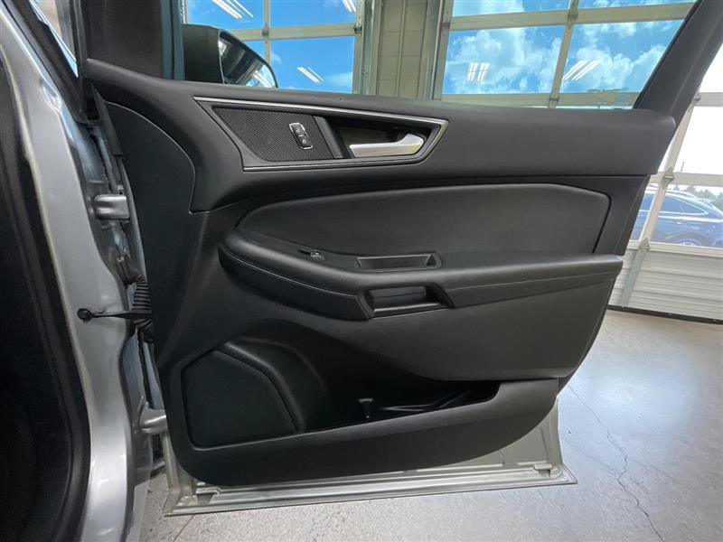 Used 2022 Ford Edge SE AWD/4WD image 27