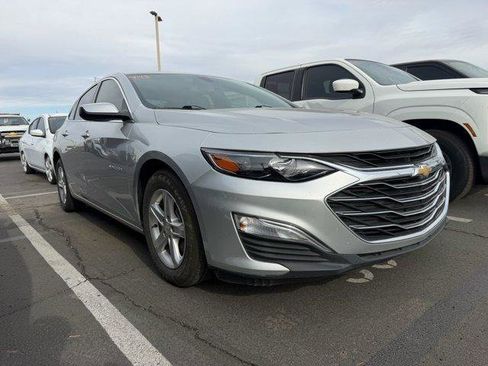 Used 2021 Chevrolet Malibu LS image 2