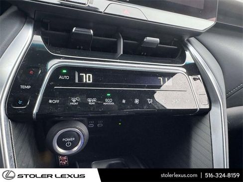 Used 2023 Toyota Venza Limited image 30