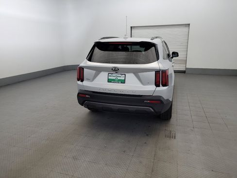 Used 2021 Kia Sorento S w/ Panoramic Sunroof Package AWD/4WD image 7