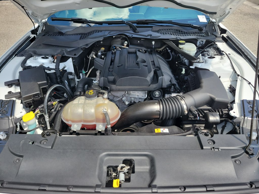 Used 2017 Ford Mustang Premium RWD image 37