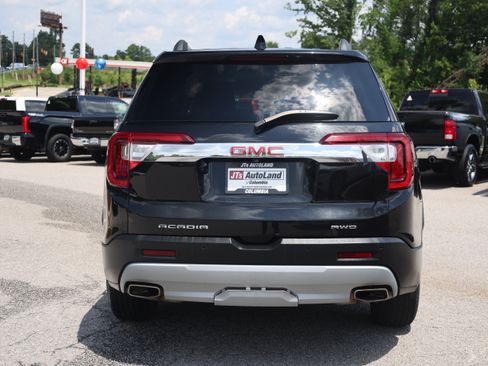 Used 2023 GMC Acadia SLT AWD/4WD image 4
