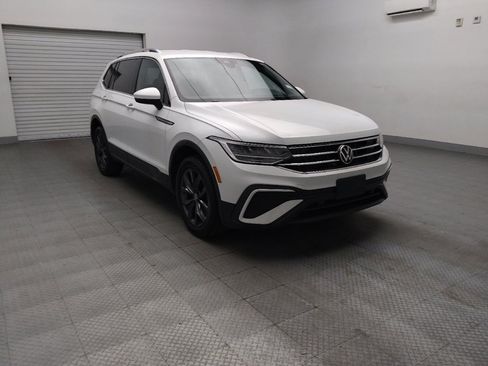Used 2022 Volkswagen Tiguan SE AWD/4WD image 13