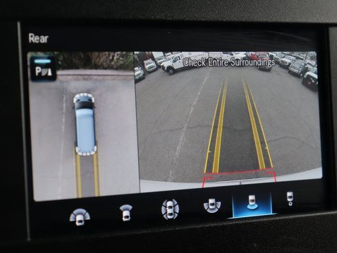 Used 2023 Mercedes-Benz Sprinter 144 Cargo image 27