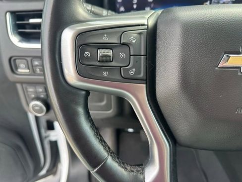 Used 2023 Chevrolet Suburban Premier AWD/4WD image 4