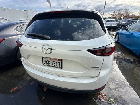 Used 2017 MAZDA CX-5 Touring image 4