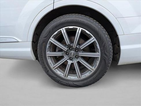 Used 2019 Audi Q7 3.0T Premium Plus image 10