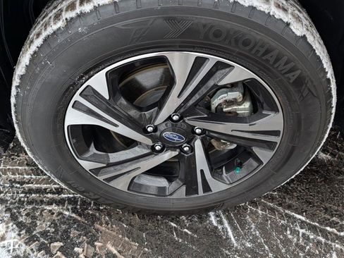 Certified 2024 Subaru Crosstrek 2.0i Premium w/ Crosstrek Mirror Package image 17