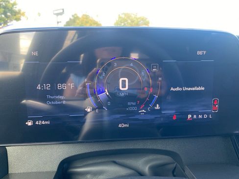 Used 2026 Chevrolet Traverse LT image 2