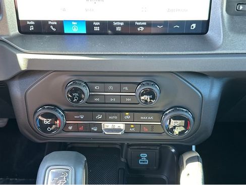 New 2025 Ford Bronco Badlands image 29