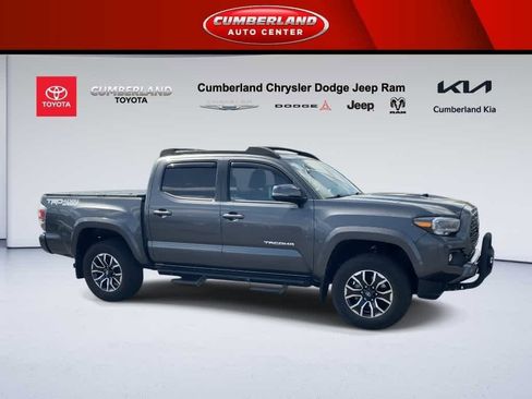 Used 2021 Toyota Tacoma TRD Sport w/ TRD Premium Sport Package image 2