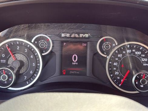 Used 2025 RAM 2500 Big Horn AWD/4WD image 18