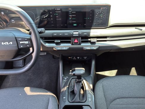 Certified 2025 Kia K4 EX FWD image 23