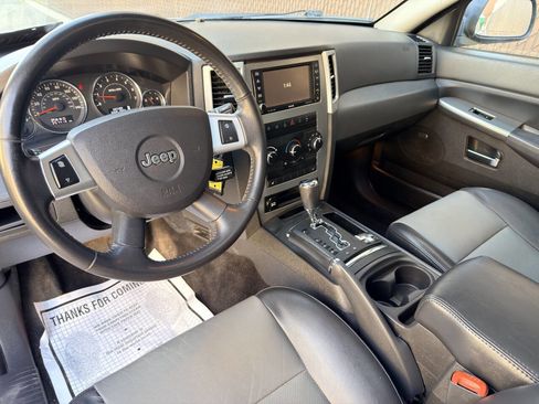 Used 2009 Jeep Grand Cherokee Laredo image 10