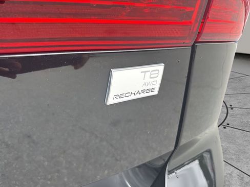 Used 2024 Volvo XC60 T8 Core AWD/4WD image 35