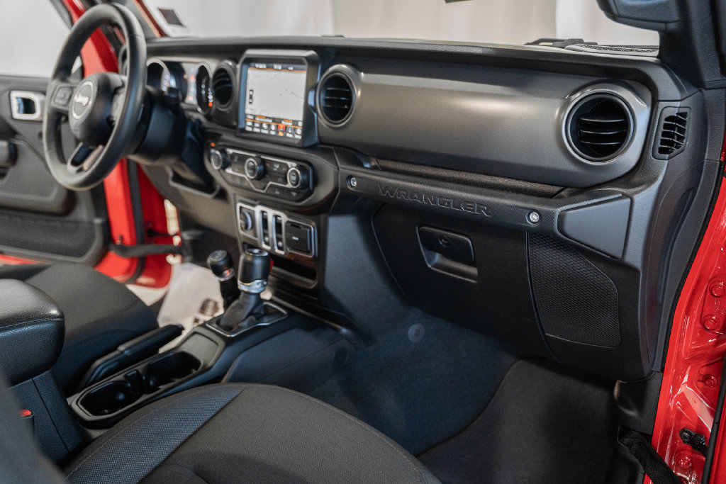 Certified 2023 Jeep Wrangler Sport AWD/4WD image 17