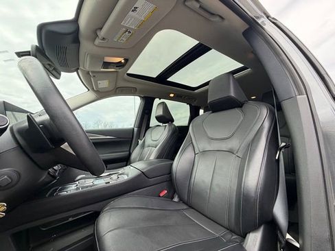 Used 2023 INFINITI QX60 Luxe w/ Performance Audio Package image 18