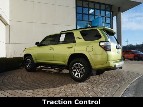 Used 2023 Toyota 4Runner TRD Off-Road image 19
