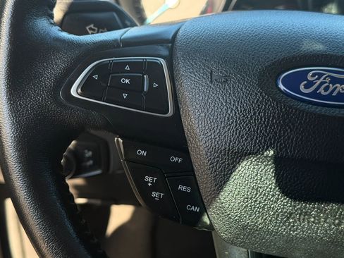 Used 2015 Ford Focus Titanium FWD image 18