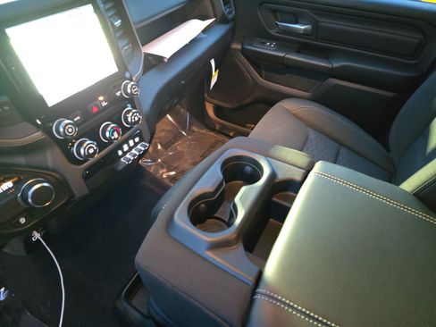 New 2026 RAM 1500 Express image 27