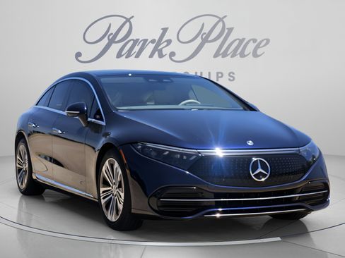 Certified 2022 Mercedes-Benz EQS 450+ Sedan image 4