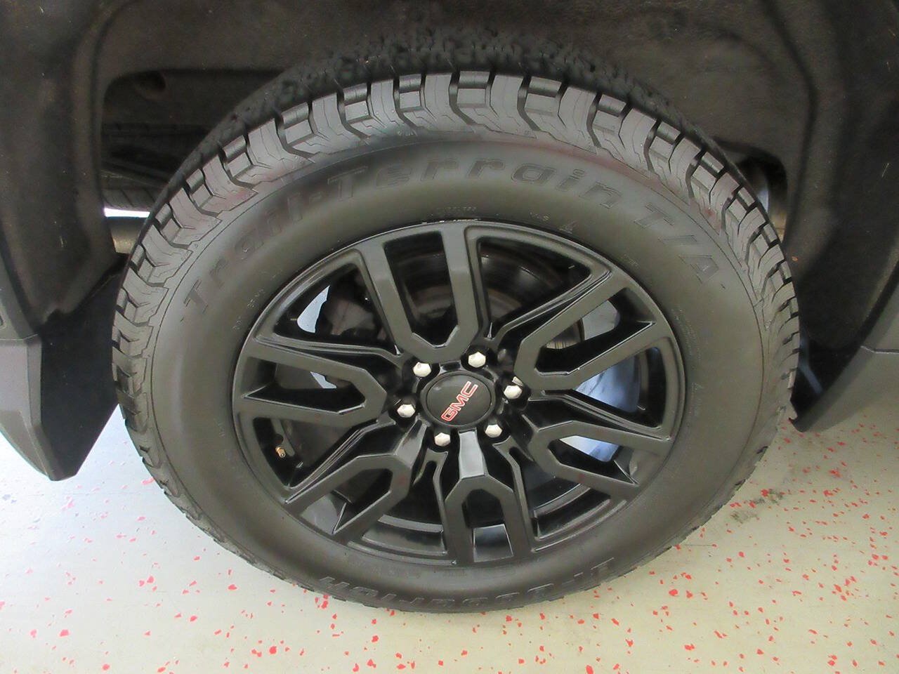 Used 2020 GMC Sierra 1500 Elevation w/ Elevation Value Package AWD/4WD image 29