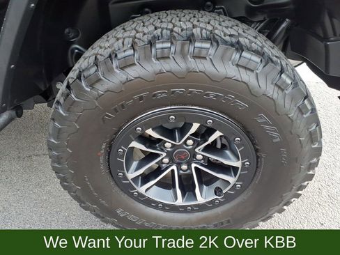 Used 2025 Jeep Wrangler Unlimited Rubicon image 15