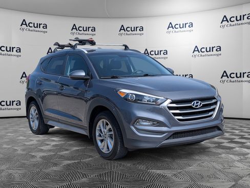Used 2018 Hyundai Tucson SEL image 2