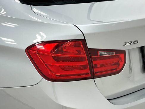 Used 2013 BMW 328i xDrive Sedan AWD/4WD image 35