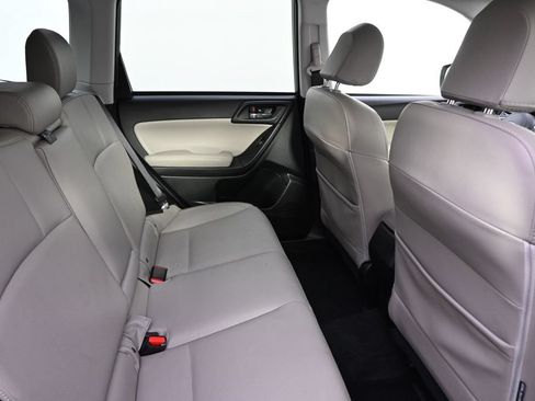 Used 2017 Subaru Forester 2.5i Limited w/ Popular Package #2 AWD/4WD image 14
