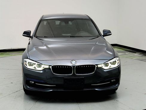 Used 2018 BMW 330i Sedan RWD image 2