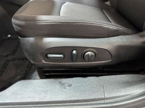Used 2024 Chevrolet Malibu LT FWD image 19