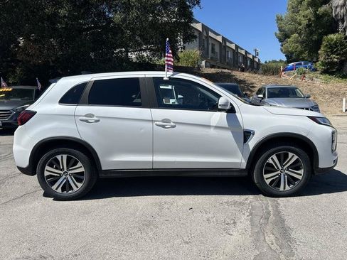 Used 2021 Mitsubishi Outlander Sport SE FWD image 3