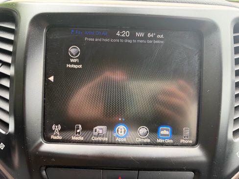 Used 2016 Jeep Cherokee Latitude w/ Comfort/Convenience Group FWD image 43