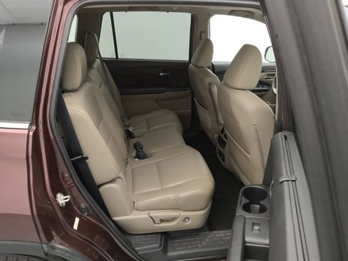 Used 2016 Honda Pilot Touring image 19
