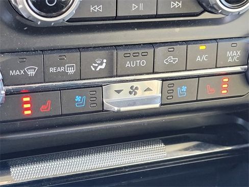 Certified 2021 Ford F150 Lariat image 21