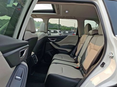 Used 2024 Subaru Forester Limited AWD/4WD image 10