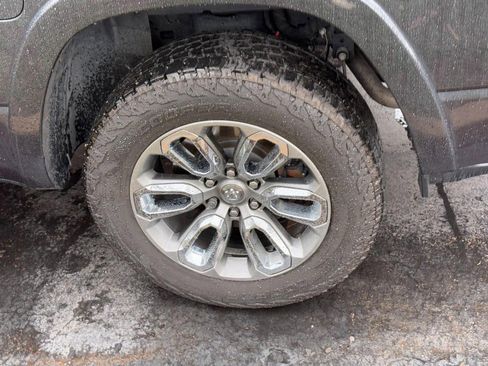 Used 2021 RAM 1500 Laramie image 5