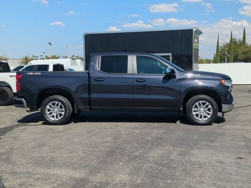 Used 2023 Chevrolet Silverado 1500 LT AWD/4WD image 9