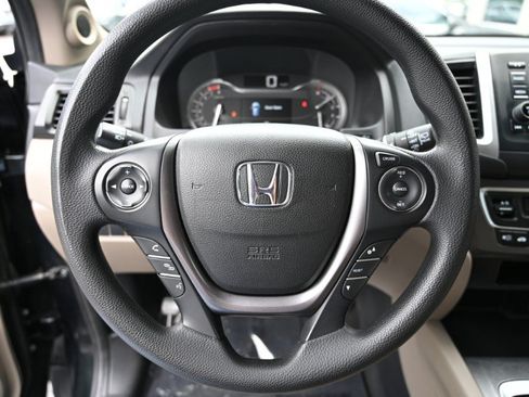 Used 2018 Honda Pilot LX image 17