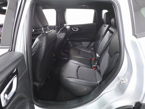 New 2026 Jeep Compass Latitude image 24