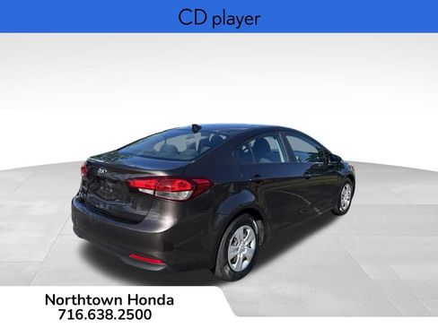 Used 2017 Kia Forte LX w/ LX Popular Package FWD image 5