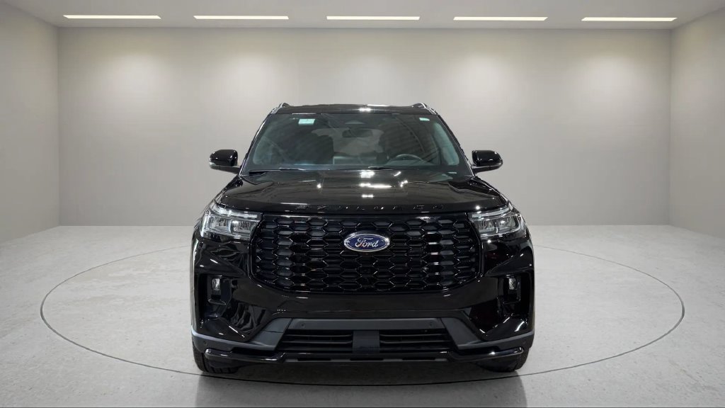 Used 2026 Ford Explorer ST-Line w/ ST-Line Street Pack AWD/4WD image 16