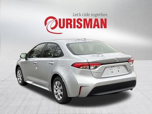 Used 2026 Toyota Corolla LE image 4