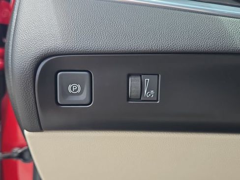 Certified 2022 Buick Enclave Essence w/ Sound and Sites Package FWD image 24