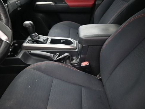 Used 2019 Toyota Tacoma SR5 image 20